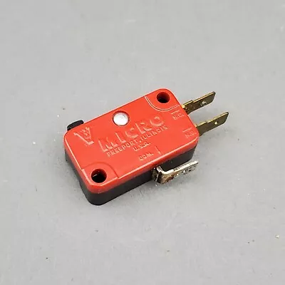 Vintage MicroSwitch Miniature Snap Action Switch Marked V3 801317 3-63 USA Made • $3.98