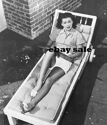 Rare GAIL RUSSELL BATHING SUIT CANDID PHOTO Swimsuit Sun Bathing On Roof • £33.73