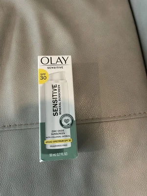 $23.16 • Buy OLAY Sensitive Mineral Zinc Oxide Sunscreen SPF 30 1.7 Fl Oz NEW EXP 12/2024