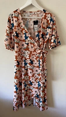 $35 • Buy New Tags - CAPTURE - Size 12 Or M Floral Wrap Dress Pink #11