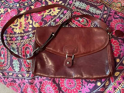 Oroton Vintage Brown Leather Saddle Style Shoulder/ Crossbody Bag • $15