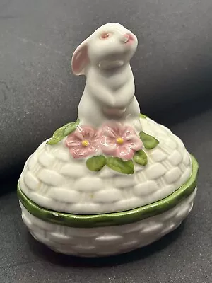 Vintage Bunny Rabbit Basket Weave Trinket Box 1982 Avon Brazil Hand Painted • $12