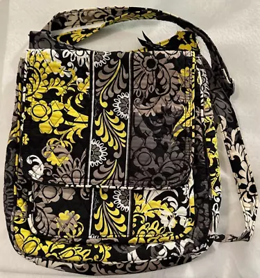 VERA BRADLEY Baroque Mail Bag Crossbody • $14.79