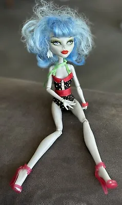 Monster High Skull Shores Ghoulia Yelps 11  Doll Beach Swimsuit • $15