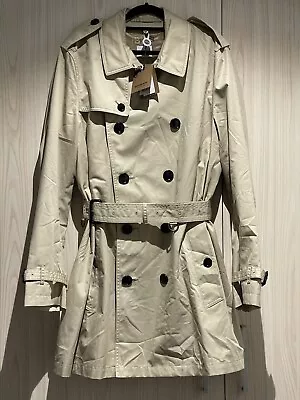 Brand New Burberry Britton Trench Coat Size50 • $1050