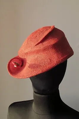 Handmade CommeUn Red Sisal Straw Sculptural Beret MNZ La Garconne • $159