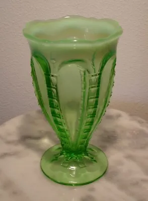 Jefferson Glass Zipper And Loops Green Opalescent Novelty Vase • $52.50