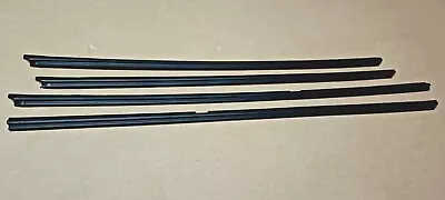 P052 For MB W124 LiMo 4x Window Tray Strips Sealing Rails Window Gasket • $94.82