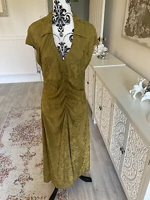 £12 • Buy Zara Gold Jacquard  Rushed Dress. New. Size XL
