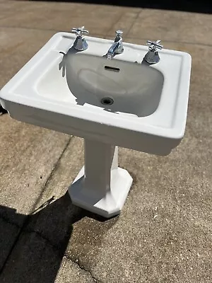 Antique Standard Pedestal Sink • $300