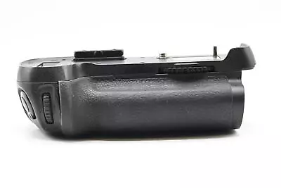 Genuine OEM Nikon MB-D12 Battery Grip F/D800/D800E/D810 [Parts/Repair] #876 • $28.94