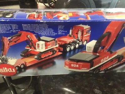 £95 • Buy SIKU 3930 Heavy Haulage Transporter