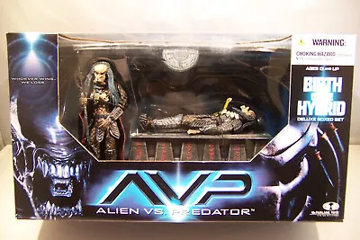 Alien Vs Predator: Birth Of The Hybrid Deluxe Action Figure Box Set Avp New 2005 • $49.99