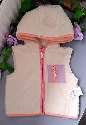 Baby Girl 18-24 Months BNWT Nutmeg Very Soft Fluffy Gilet • £2.50