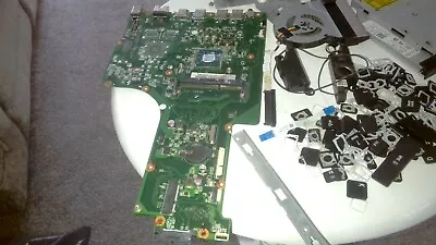 Acer Aspire ES1-711 Laptop Motherboard (FAULTY) + Other 711 Stuff • £10