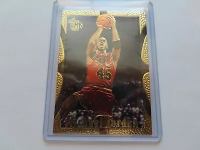 1994 Topps Embossed GOLD GOLDEN IDOL Michael Jordan #121 RARE BULLS HOF 45 MT • $49.95