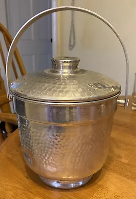 Vintage Nasco Italy E F 64-62 Hammered Aluminum Metal Ice Bucket Large 11  Wide • $25