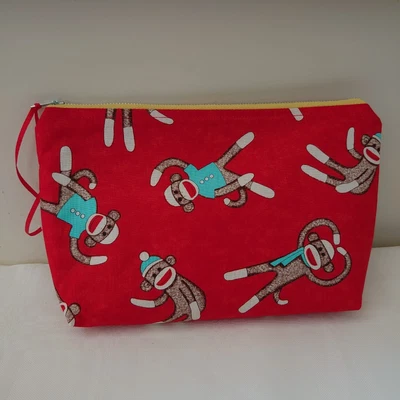 £6.25 • Buy HANDMADE MAKE UP BAG, ZIP POUCH SOCK MONKEYS RED BACKGROUND  25 X 14 Cm