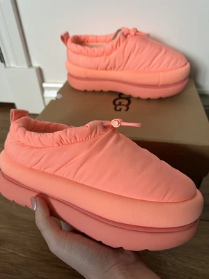 £65 • Buy Size UK 3 - Ugg Maxi Clog