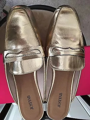 ~*JUST FAB*~Slip-On Loafer~GOLD COLOR~MARYELLIN~Size 10~Never Worn • $14.99
