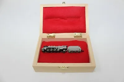 Z Scale Marklin 2811 Museum Piece New 5 Point Motor With LEDs Custom Wood Case • $374.99