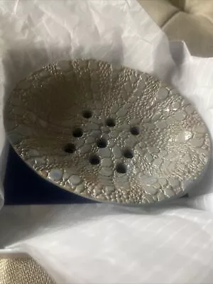 Handmade Modern Studio Pottery Ceramic Soap Dish. • £2.50