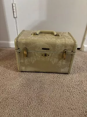 Vintage 1950's Samsonite Marble Cream Train Case Overnight Bag • $30