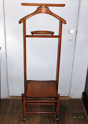 Italian Antique Valet Butler Seat With Folding Chair  • $517