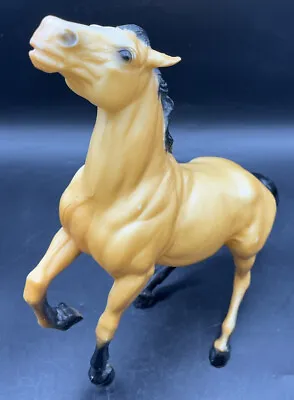 Retired~Vintage Breyer's Semi-Rearing Mustang Buckskn Diablo Horse #97 USA • $20