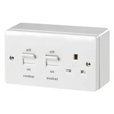 £38.40 • Buy 2 X  MK LOGIC PLUS 45a DP SURFACE MOUNTED COOKER SWITCH & SOCKET K5040 BRAND NEW