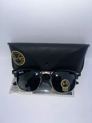 100% Refurbished Ray Ban Clubmaster Black & Gold • $55