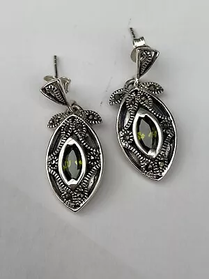 925 Sterling Silver Marcasite  Green Stone Drop Dangle Earrings Length 2.9 Cm • £19.90