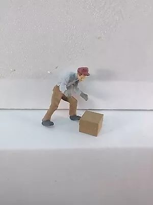 Arttista #1325 - Worker Picking Up Box - O Scale Figure - Model Trains - NEW • $9.35