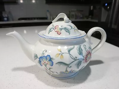 Villeroy Boch Delia Teapot • $84.92