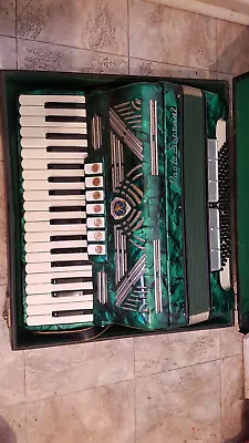 PAOLO SOPRANI ACCORDION - RARE Green MODEL - EXCELLENT CONDITION  • $1100