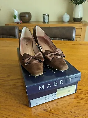 Vintage Brown Suede Ladies Court Shoes Size 4/36.5 Goodwood Revival • £12