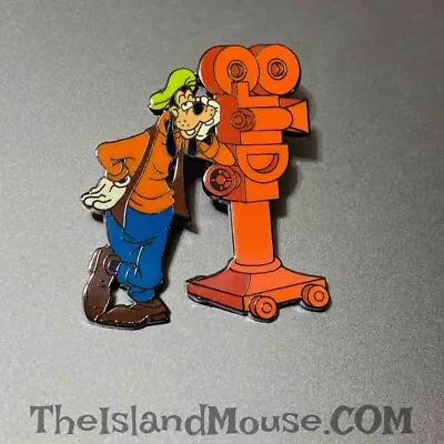 Rare Disney LE MGM Mickey Mouse Club TV Cameraman Goofy Pin (UA:38625) • $19.95