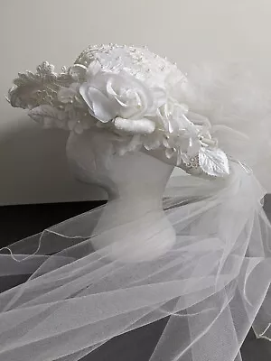 Vintage 80s Bridal Wedding Lace Derby Hat Pearls Beaded Tulle Train Ivory White • $74.25