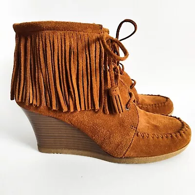 Minnetonka Suede Leather Fringe Wedge Shoe Ankle Boot Size 8 US 84022 Tassel  • $34.99