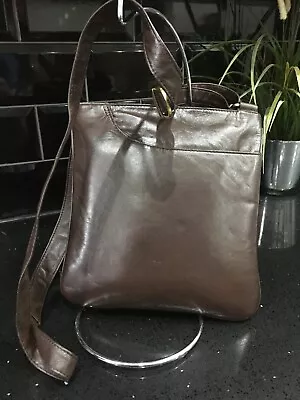 Ladies Medium  Brown Body Bag • £3.99