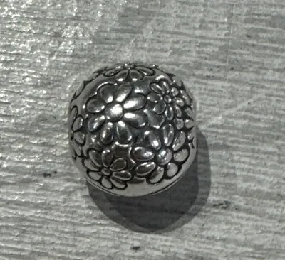 925 Sterling Silver Pandora Lazy Daisies Flower Round Clip Charm Bead • £30