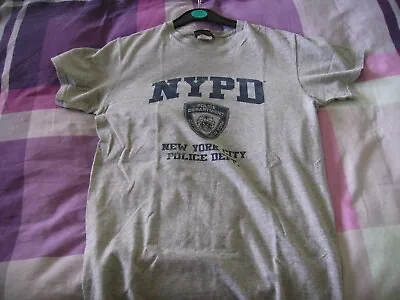 £2.99 • Buy New York Police Deparment Mans T-shirt Size Small 34 /36 Inches Offical Merch Vg