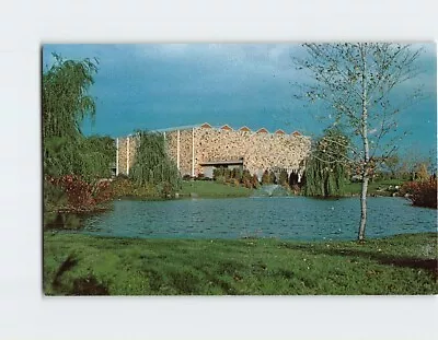 Postcard Aviary Milwaukee County Zoological Park Milwaukee Wisconsin USA • $4.99