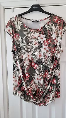 WALLIS Tropical Palm Top Size 16 Twist Hem • £6