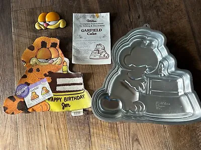 VTG Wilton GARFIELD Cake Pan Aluminum 12  X 11  W/Inst Bk Liner Face Piece • £12.30