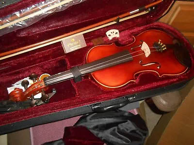 Mendini By Cecilio Violin3/4 Case 2 Bows Extra Strings Rosin Used Excellent • $19.99