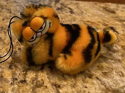 £11.63 • Buy Vintage Garfield Suction Cup And Clasping Hands Soft Cat Figure Adorable 