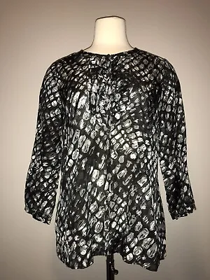 J. Crew Black Silk Blend Button Up With Ruffle And Stone Print Size 4 • $17.81