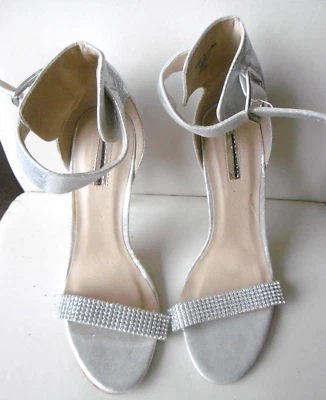 £4.99 • Buy New And Unworn Ladies Stylish Silver Ankle Strap With Diamante Toes Shoes Size 6