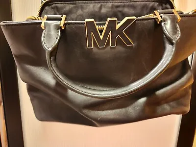Michael Kors Black Leather Hand Bag Tote Purse Lots Of Room Excellent Condition • $44.95